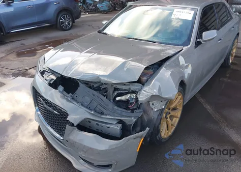 2018 Chrysler 300 S z USA, uszkodzony, nr VIN 2C3CCABT2JH216449